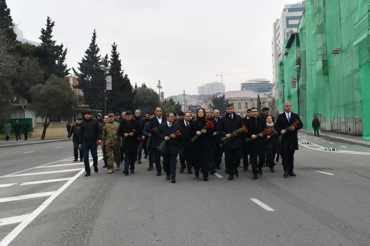 Yasamal rayon ictimaiyyəti Xocalı soyqırımı abidəsini ziyarət edib.
