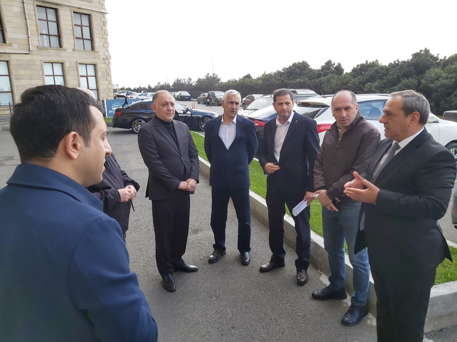 Yasamal bələdiyyəsinin rəhbərliyinin sakinlərlə görüşü keçirilmişdir.